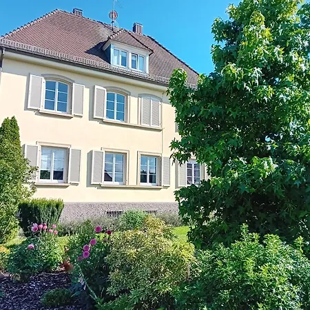 아파트 Meuble Confort A La Campagne *