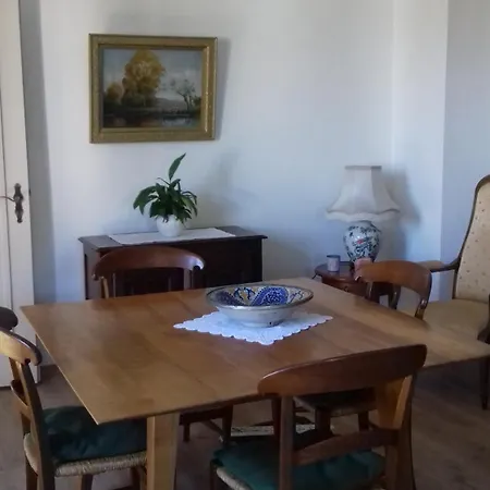 Meuble Confort A La Campagne