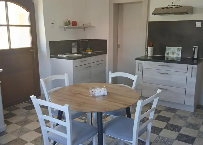 Meuble Confort A La Campagne *